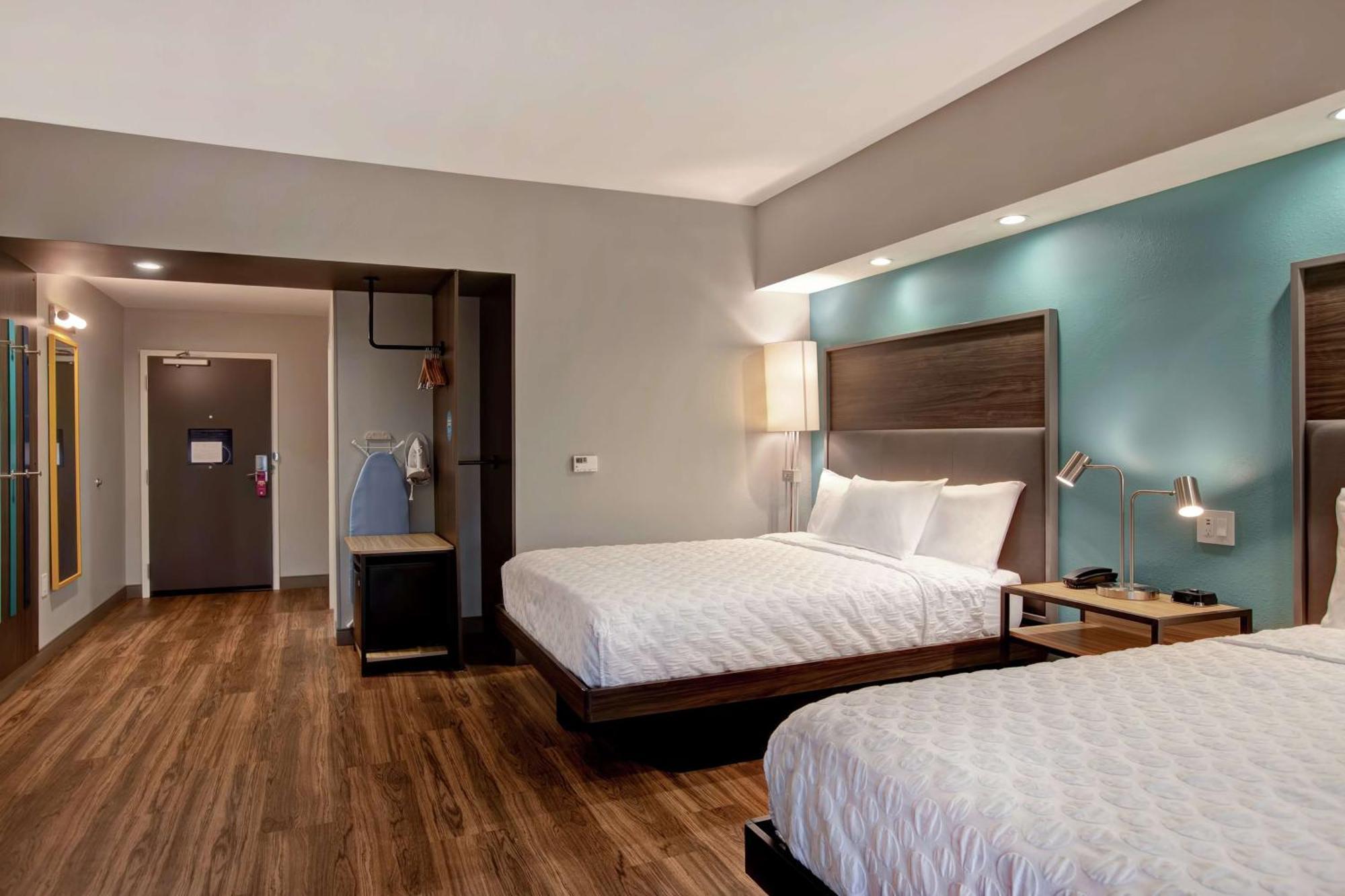 Tru By Hilton Hotel 3*